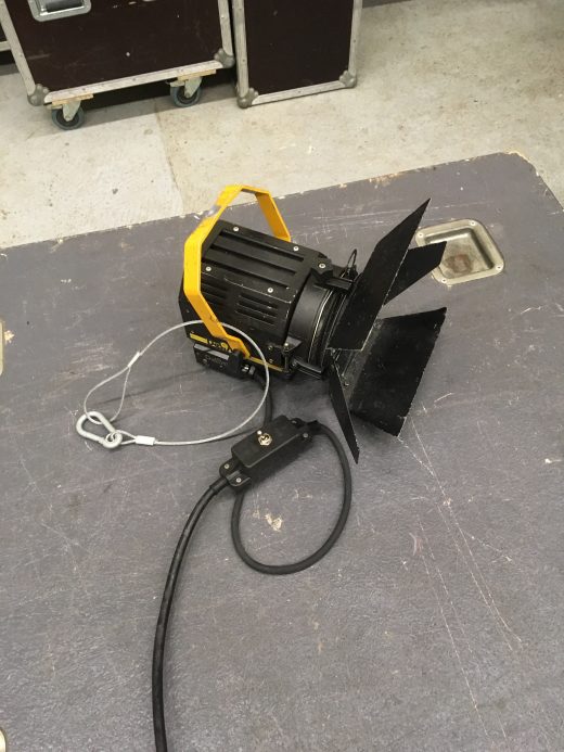DESISTI - Fresnel 500w